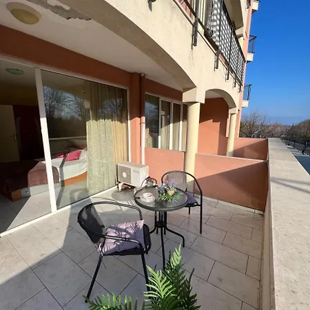 Dkapartments Amrita Апартамент *